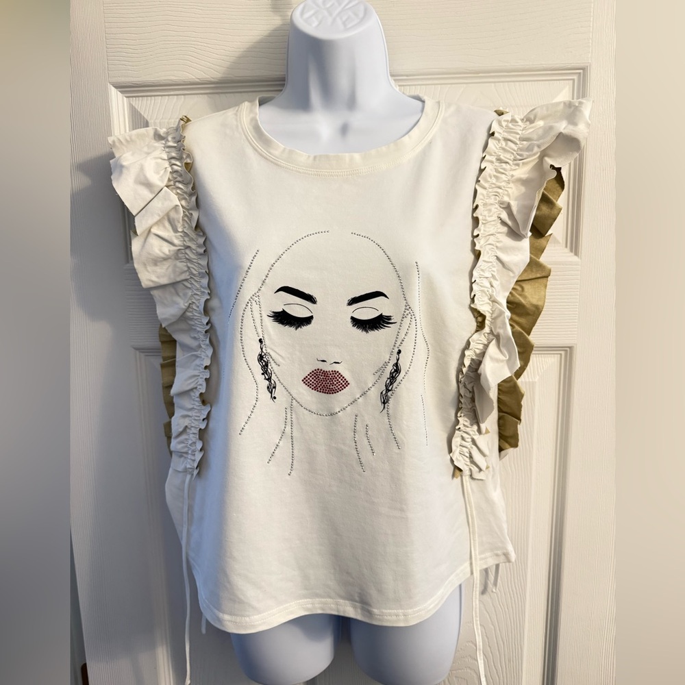 Why Dress Women’s Ruffled Graphic Tee - Size M - Picture 3 of 7